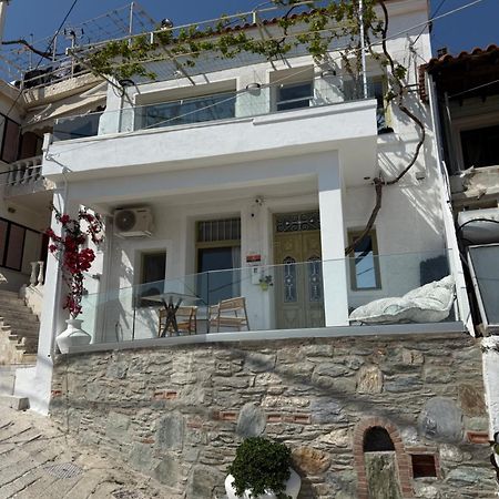 Michalelis Loft & Cave Apartment Plomari Bagian luar foto