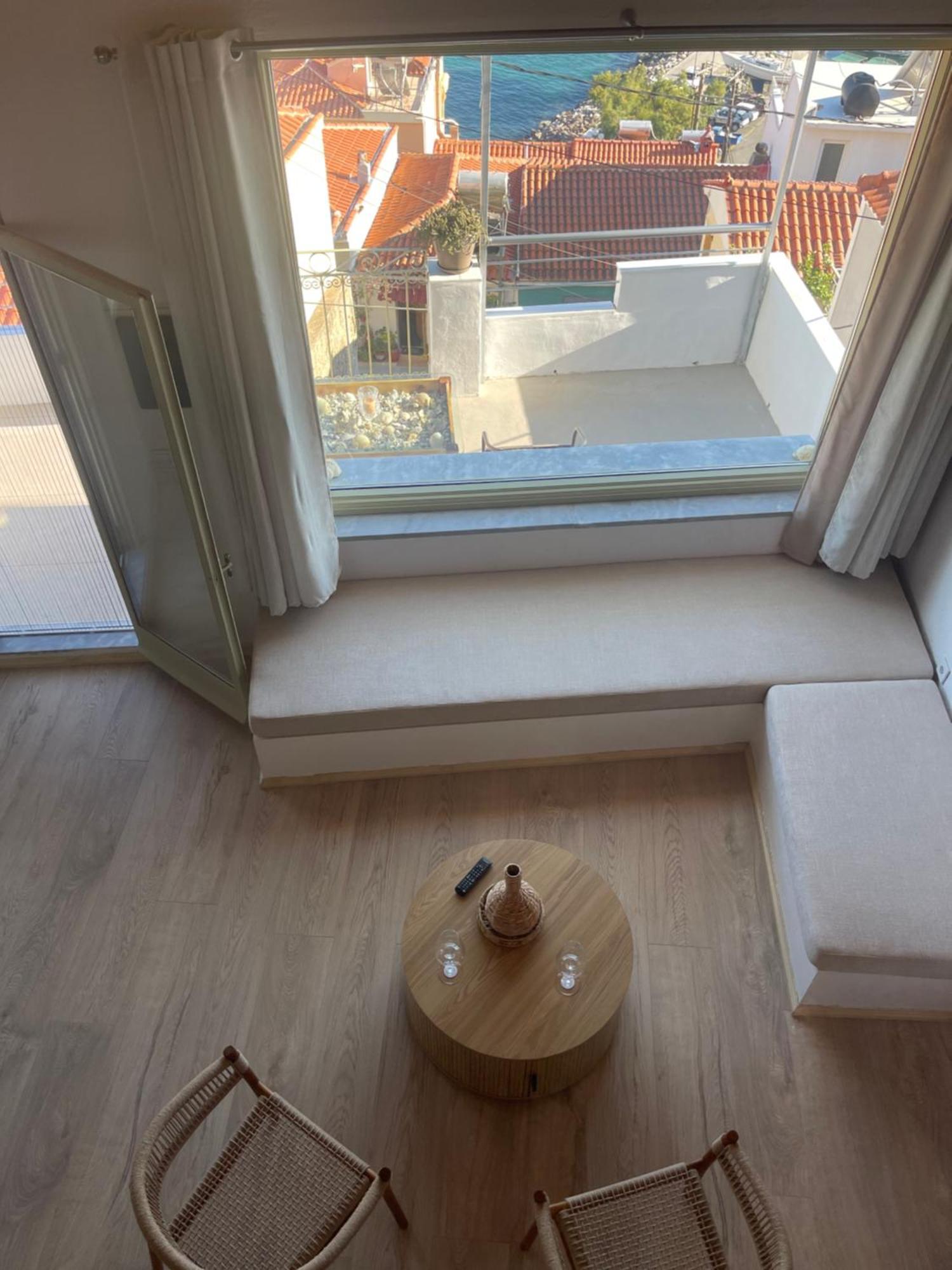 Michalelis Loft & Cave Apartment Plomari Bagian luar foto