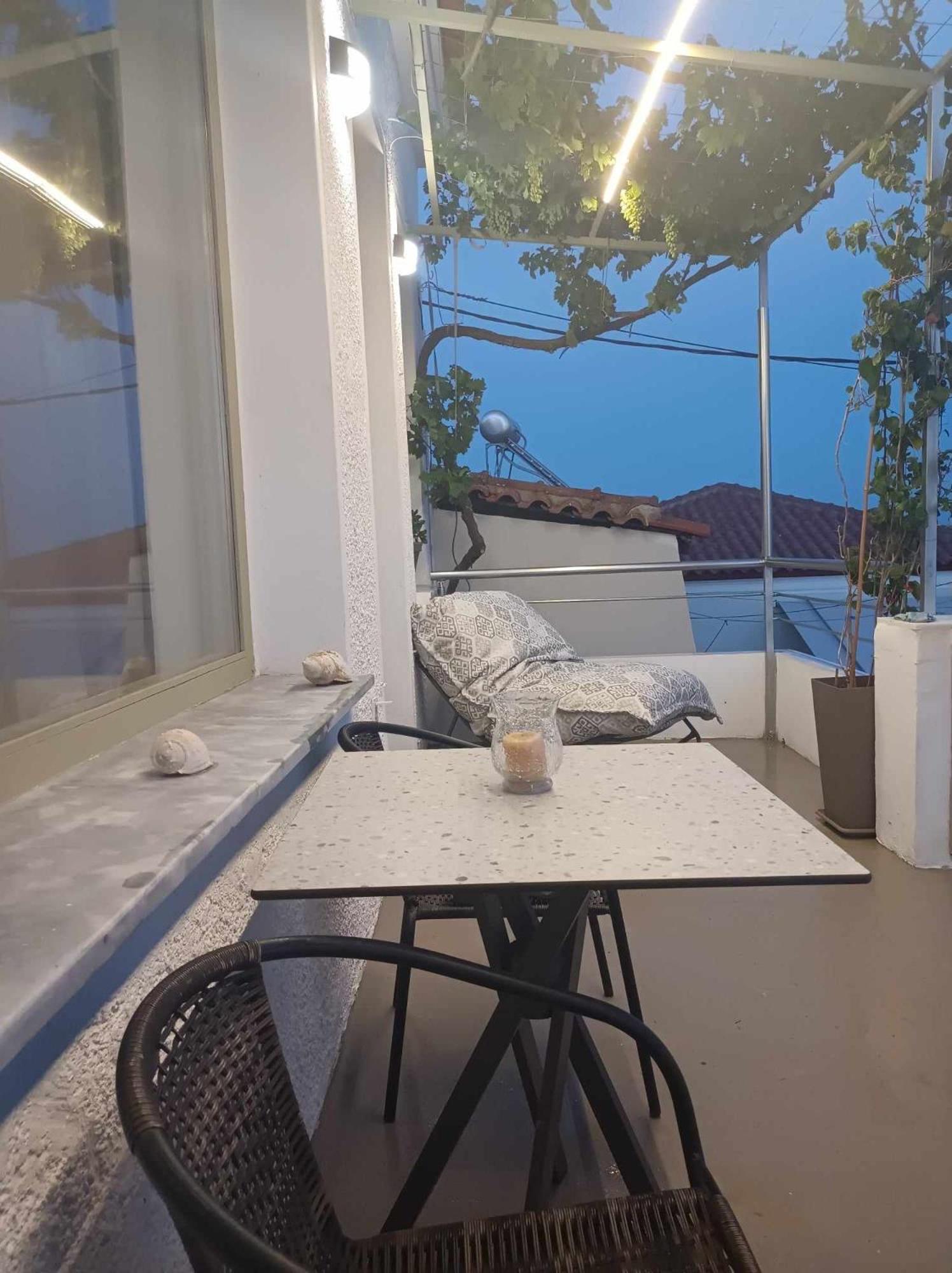 Michalelis Loft & Cave Apartment Plomari Bagian luar foto